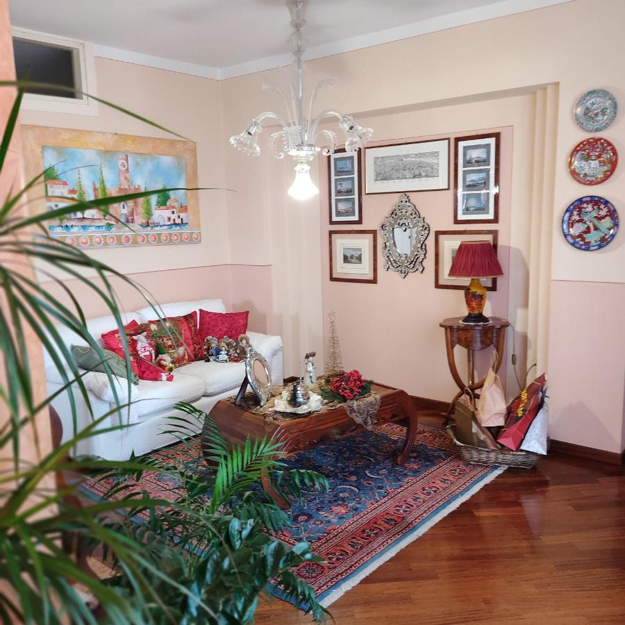 Lovely Casa Paola Villlafranca Centro Zimmer Rooms Villafranca di Verona Exterior photo